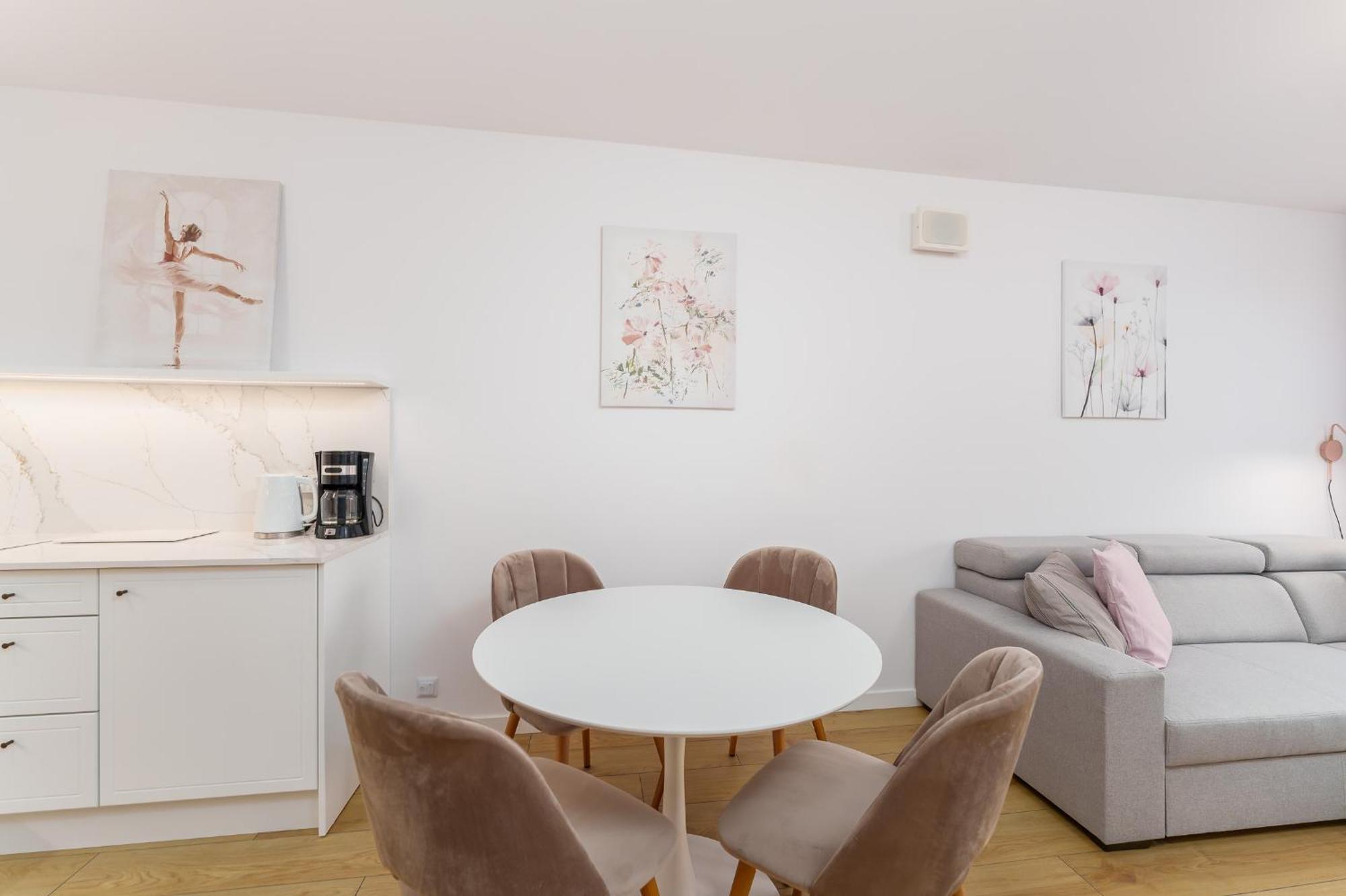Faro Apartamenty Kasprowicza 20 Basen W Cenie Schwimmbad Im Preis โควอบเซก ภายนอก รูปภาพ
